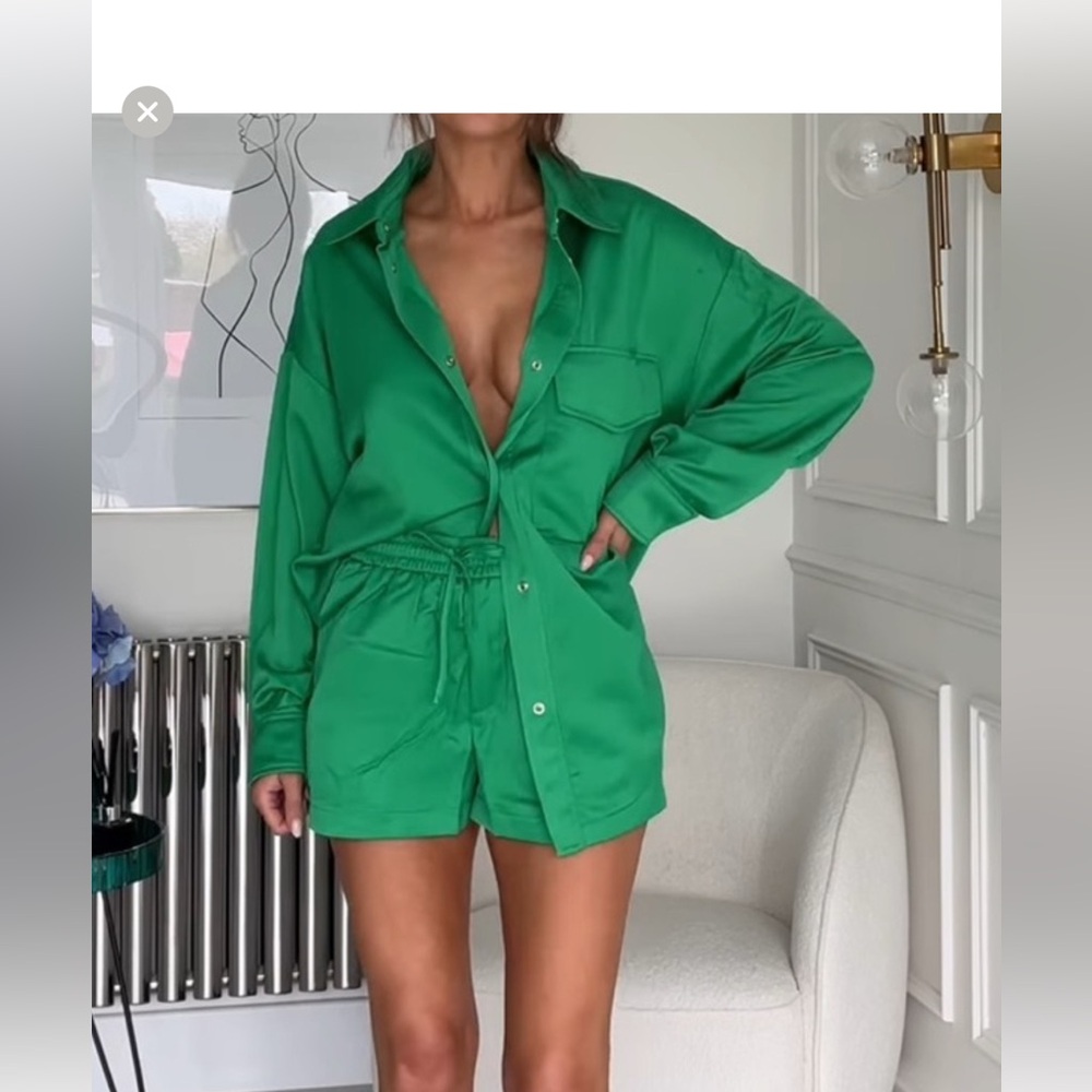 Zara Emerald Green Shirt and Shorts Ensemble